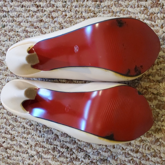 BEIGE PLATFORM RED BOTTOM INSPIRED STILETTOS - Picture 3 of 5